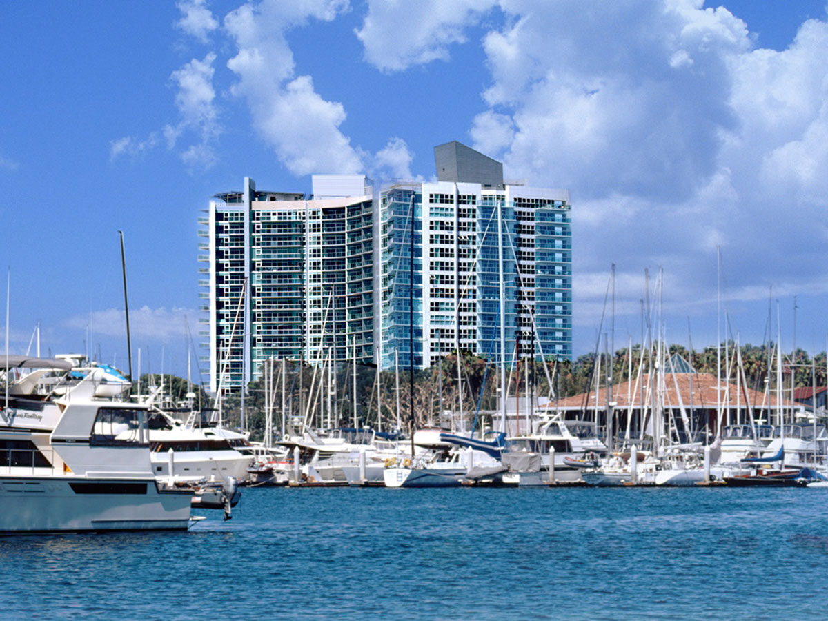 Marina Pointe I – Regatta